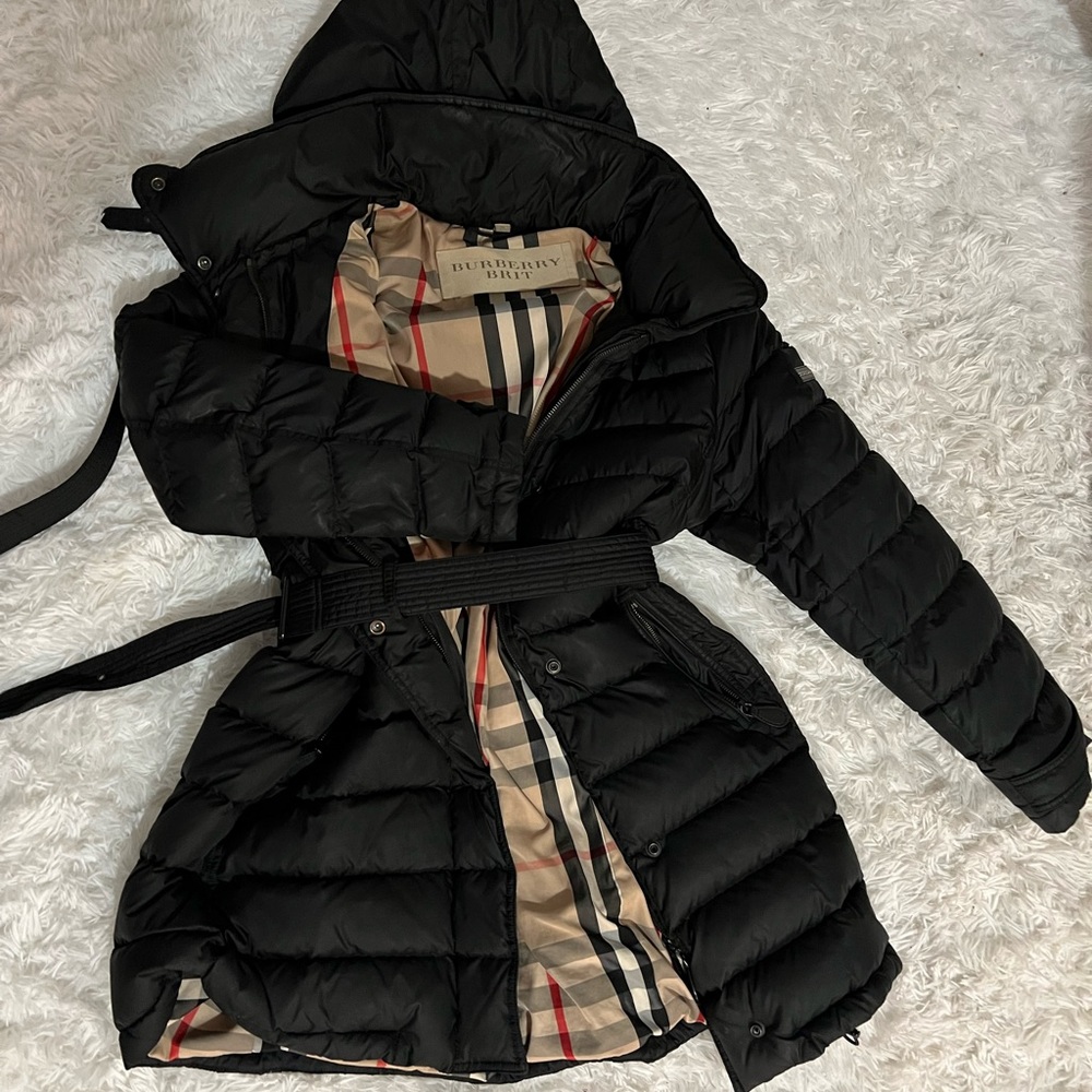 Authentic Burberry puffer coat, belted XXL